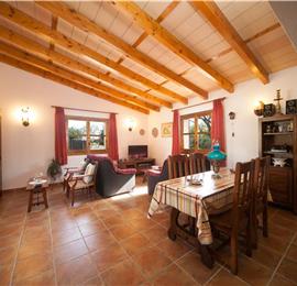 2- Bedroom Villa with Pool near Pollensa, Mallorca, Sleeps 4